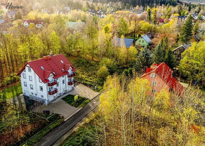 Appartement Wonder - Z Garazem, Ogrodkiem, Miejscem Na Grilla I Widokiem Na Karkonosze